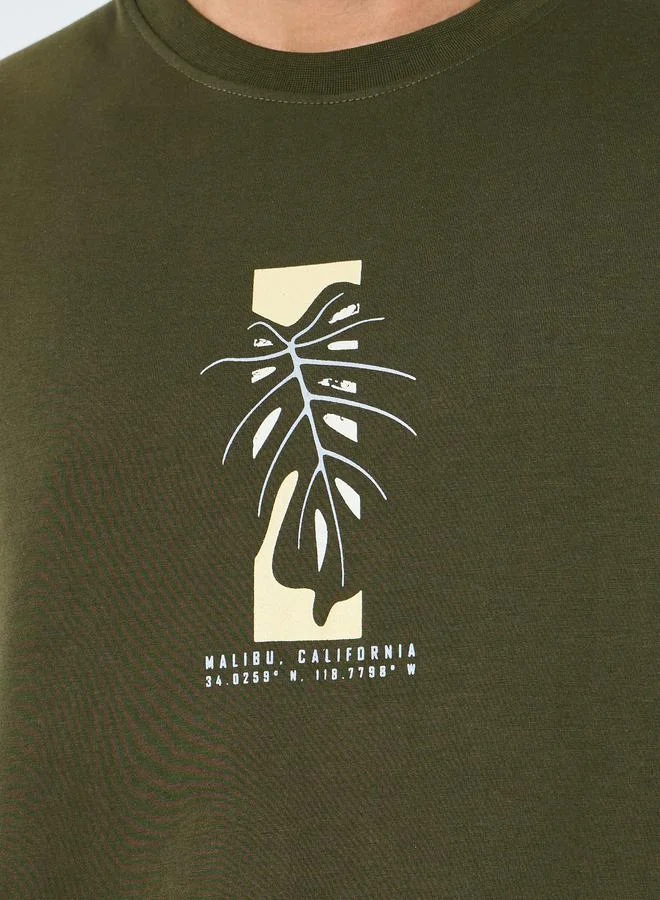 ستايلي تيشيرت بمقاس كبير بطبعة جرافيك